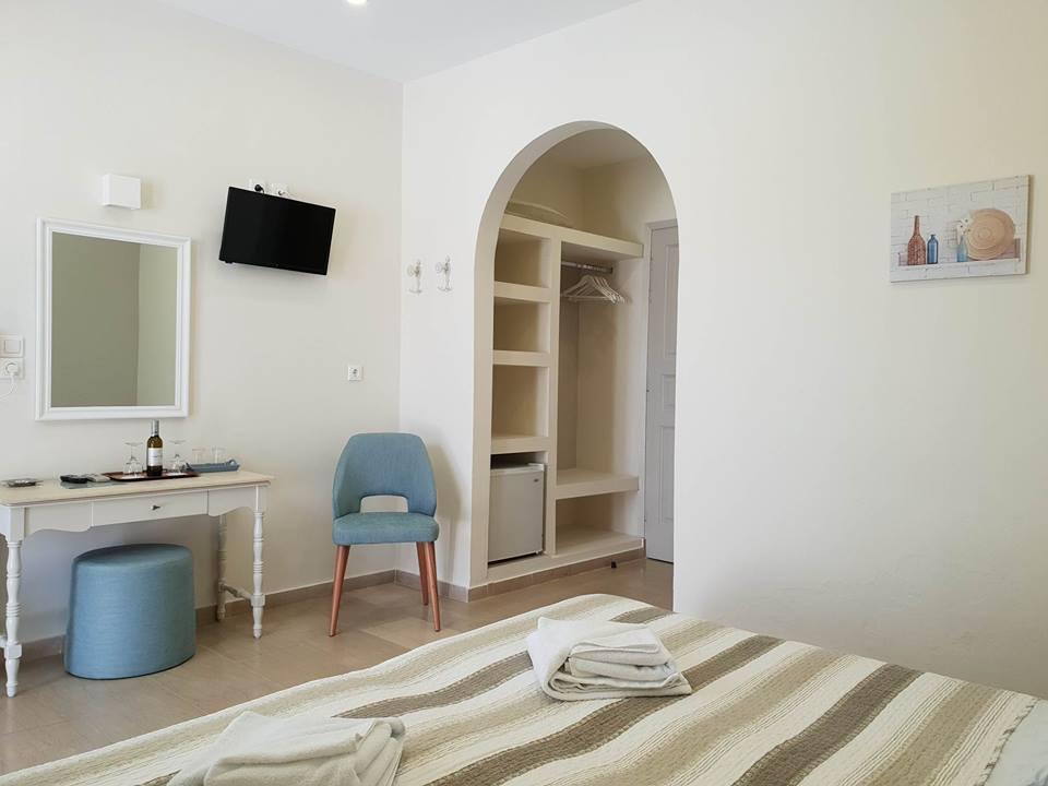 Alkyon Hotel Kamári Eksteriør billede