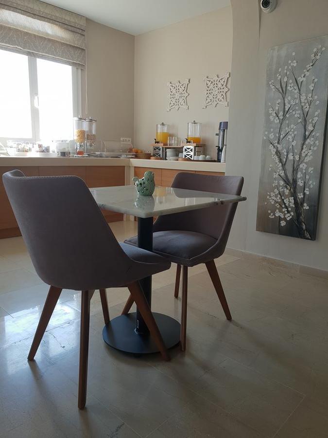 Alkyon Hotel Kamári Eksteriør billede